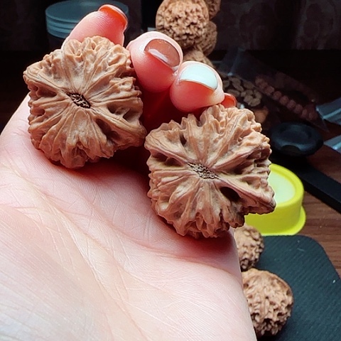 乐***庆吊坠文玩核桃陕西秦岭秦闷