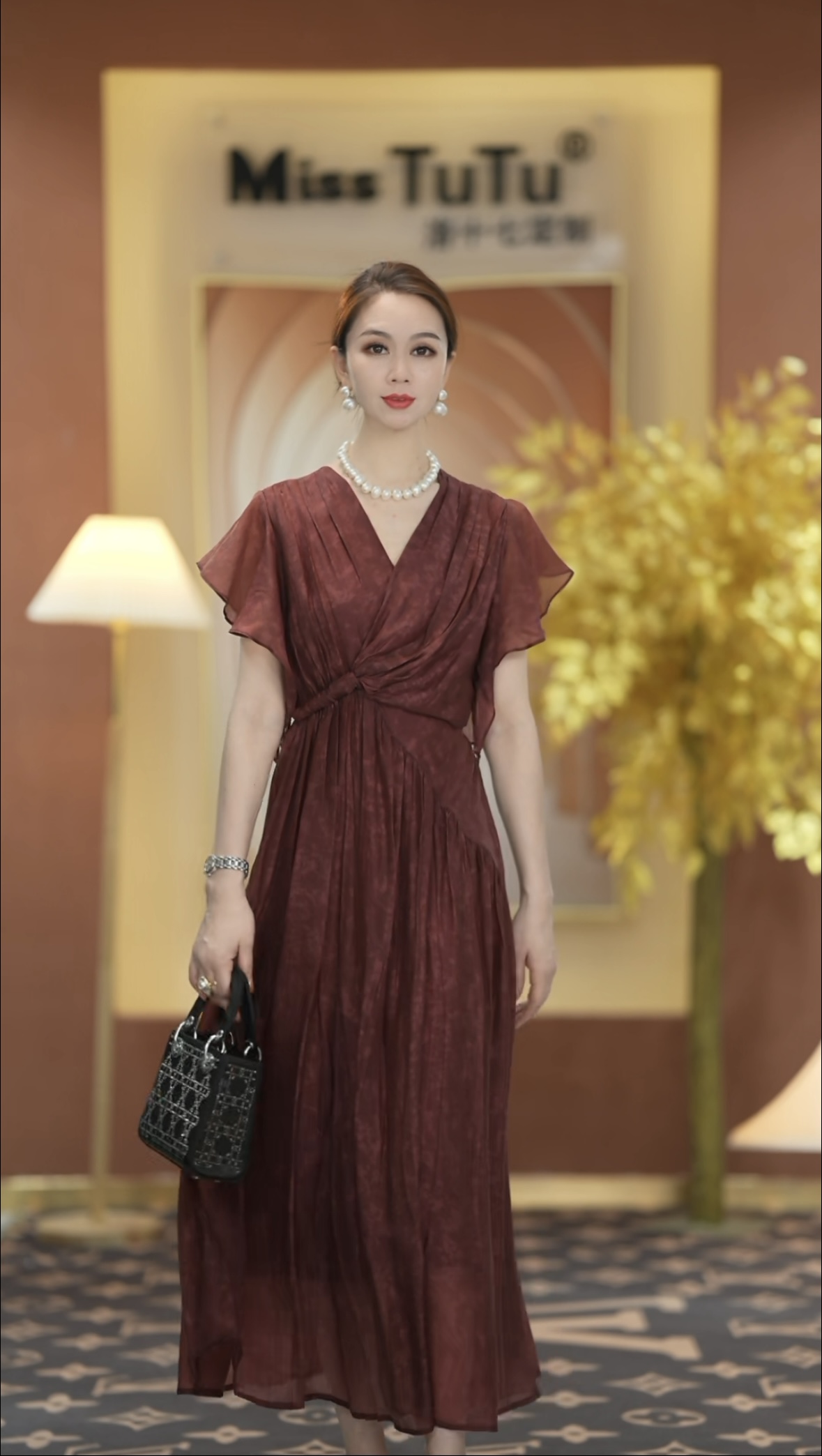 MissTuTu2025复古中国风刺绣优雅气质连衣裙