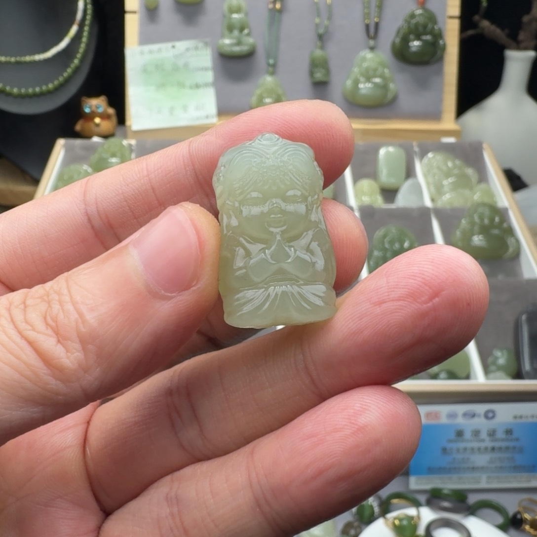 和田玉颈饰未镶嵌