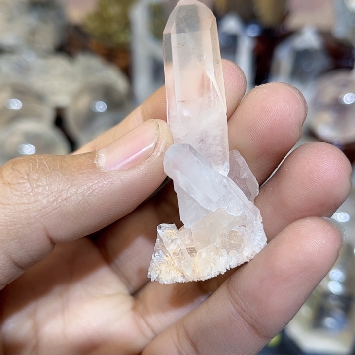 水晶原矿未镶嵌晶簇