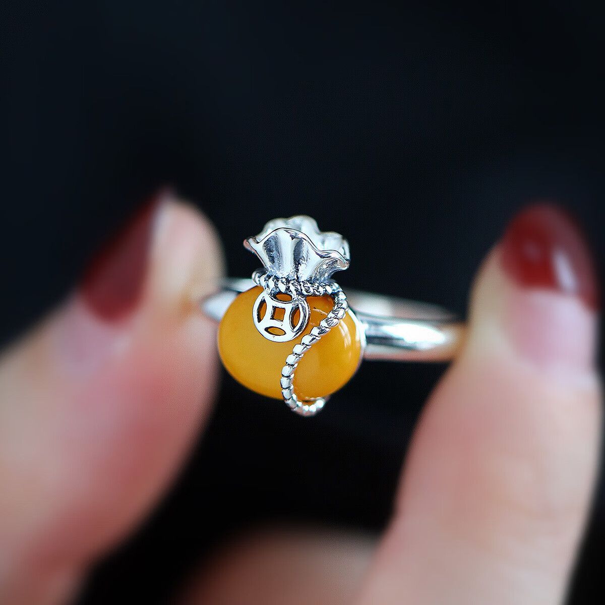 S925通体银镶嵌琥珀蜜蜡钱袋子复古戒指百搭时尚银开口指环020cy