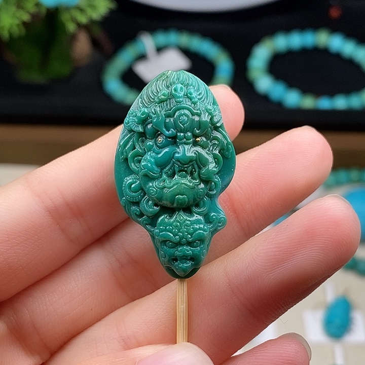 绿松石未镶嵌珠宝奇石33.3✖️19.5✖️11.1