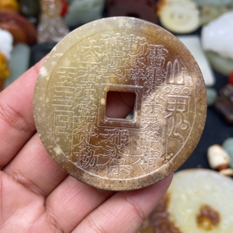 和田玉颈饰未镶嵌33