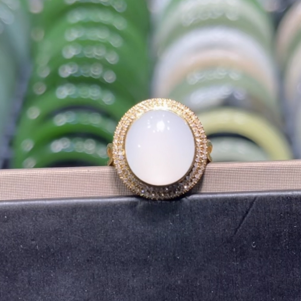 和田玉高冰一线天白玉猫眼戒指18K金镶嵌