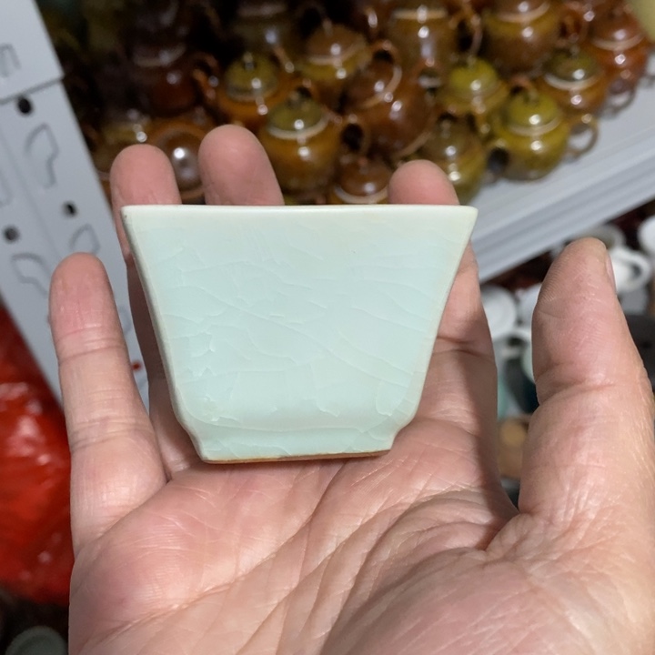 陶瓷艺术品及陶瓷壶