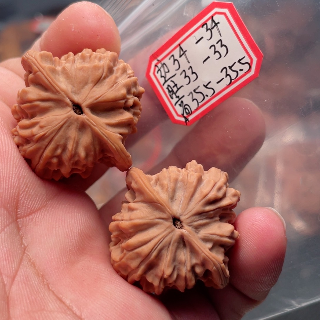 猴头核桃把件金*子野生