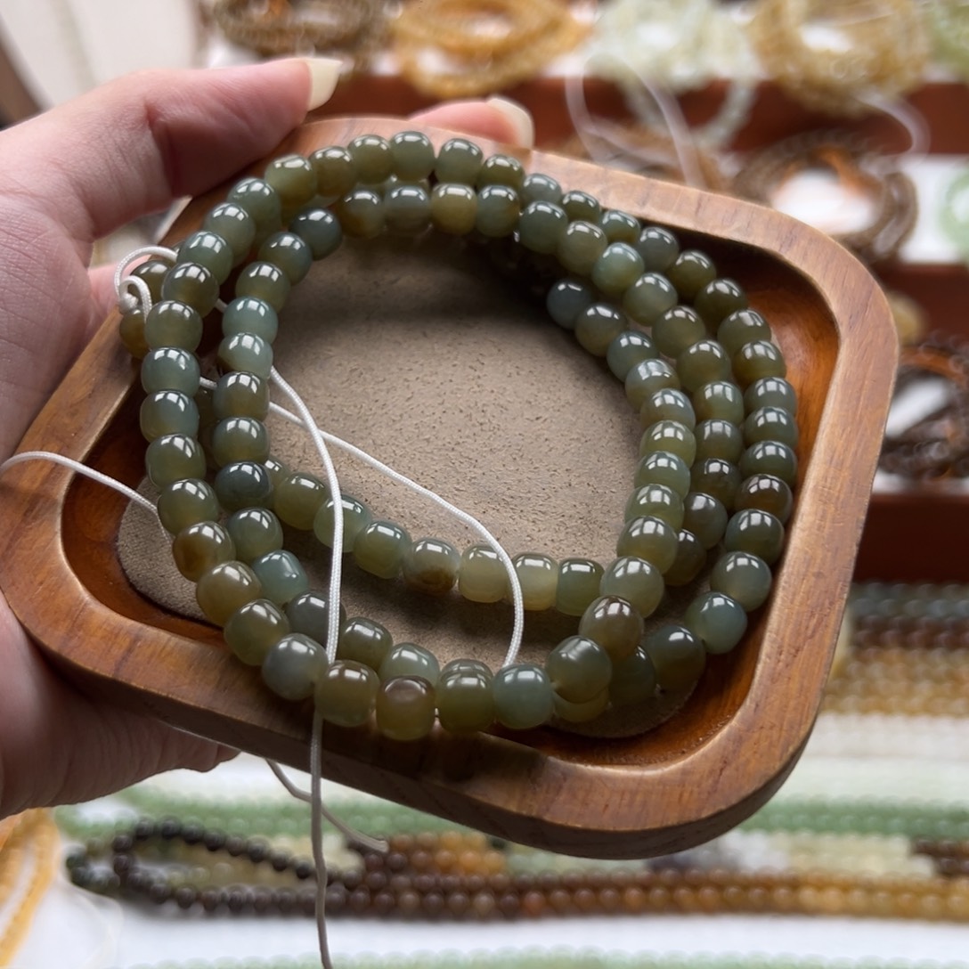 和田玉未镶嵌毛衣链珠串6*7mm