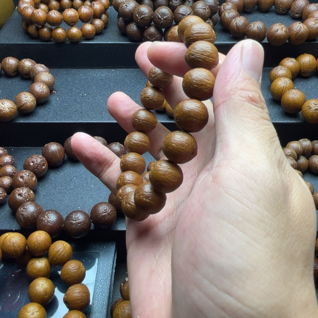 豪***爸紫金鼠手串13尺寸纯圆