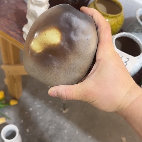 瓶小石头陶瓷花瓶一个