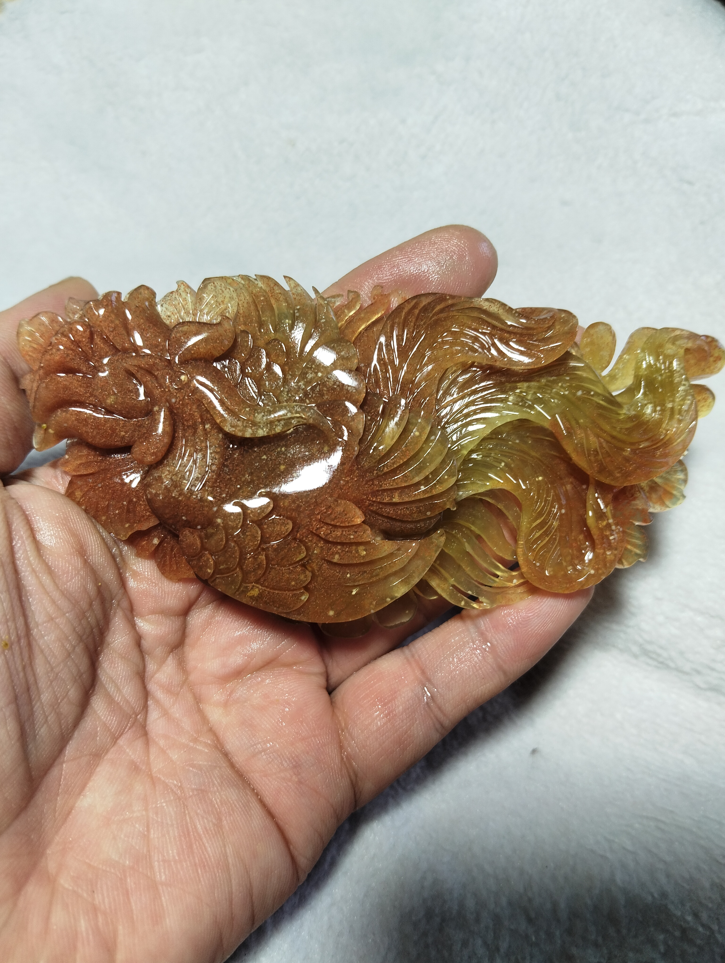 岫玉辽阳红凤穿牡丹俏色女款凤凰吊坠