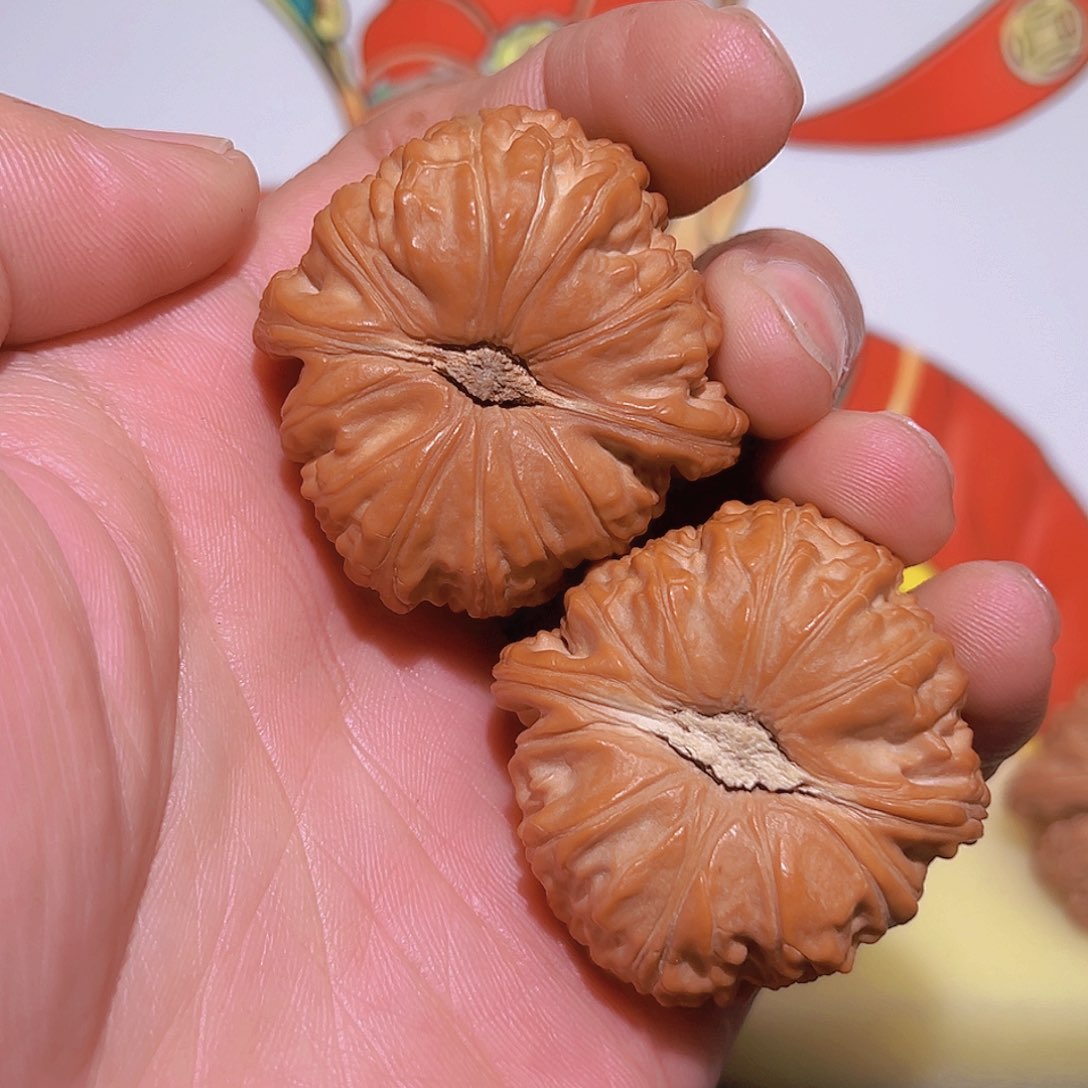 文玩核桃吊坠石****计白狮子42