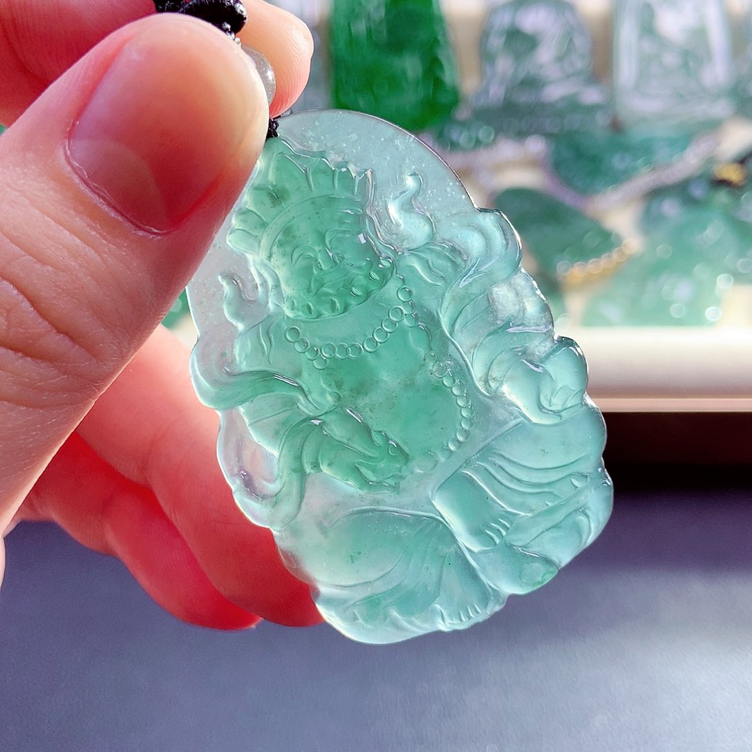 【闪购商品】翡翠未镶嵌颈饰天然