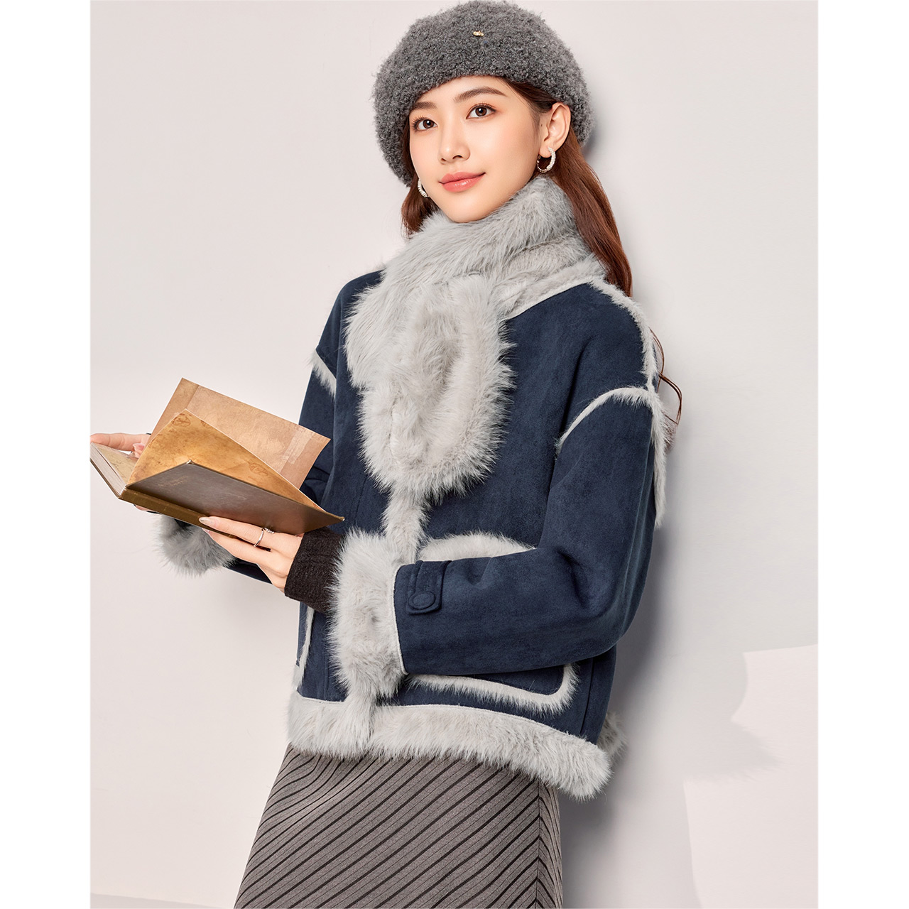 IEF/爱依服2025冬季新款韩系风时尚通勤气质设计感百搭磨砂皮外套