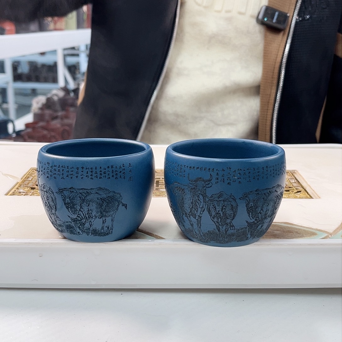 茶杯紫砂小***吻主人杯一对