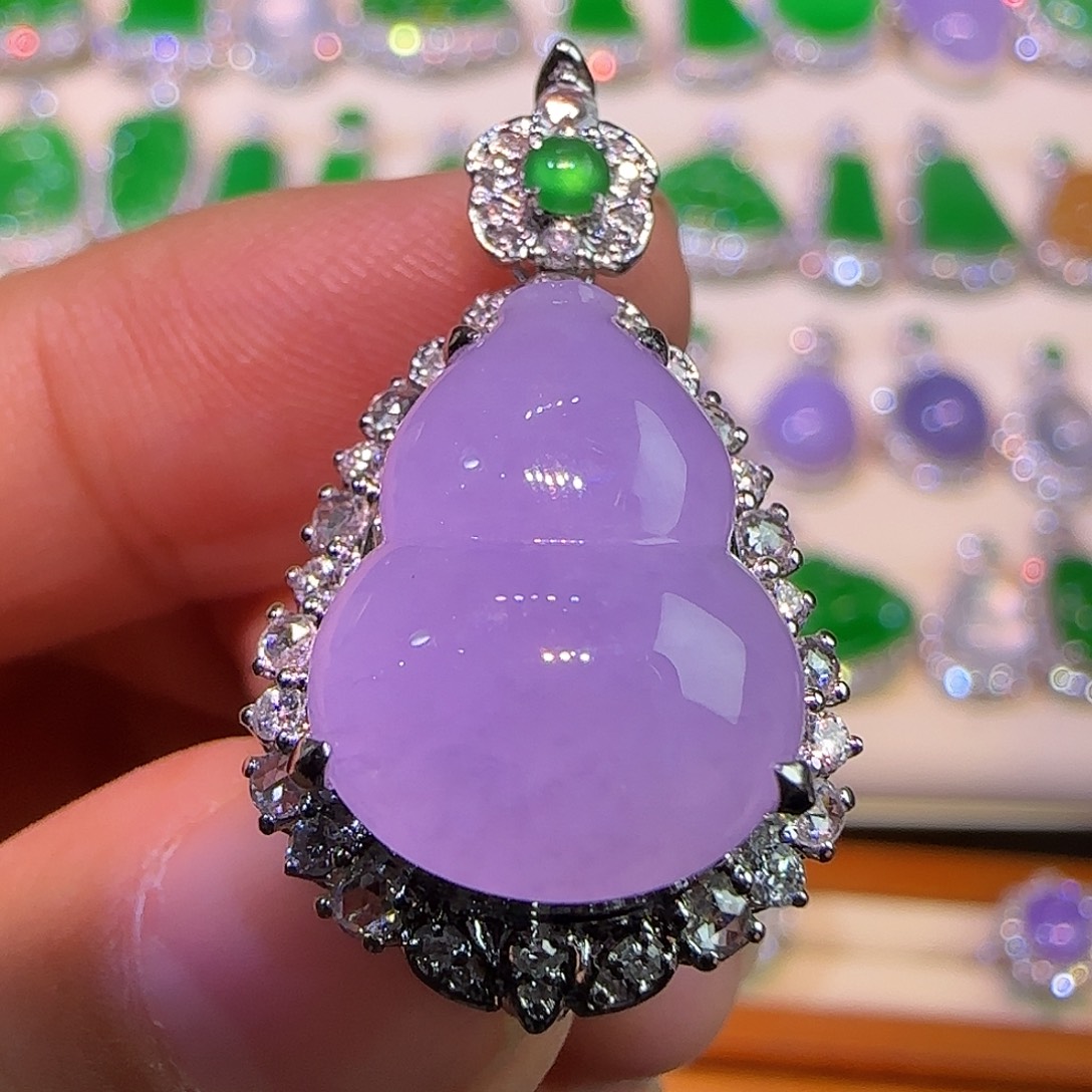 翡翠18K金镶嵌戒指