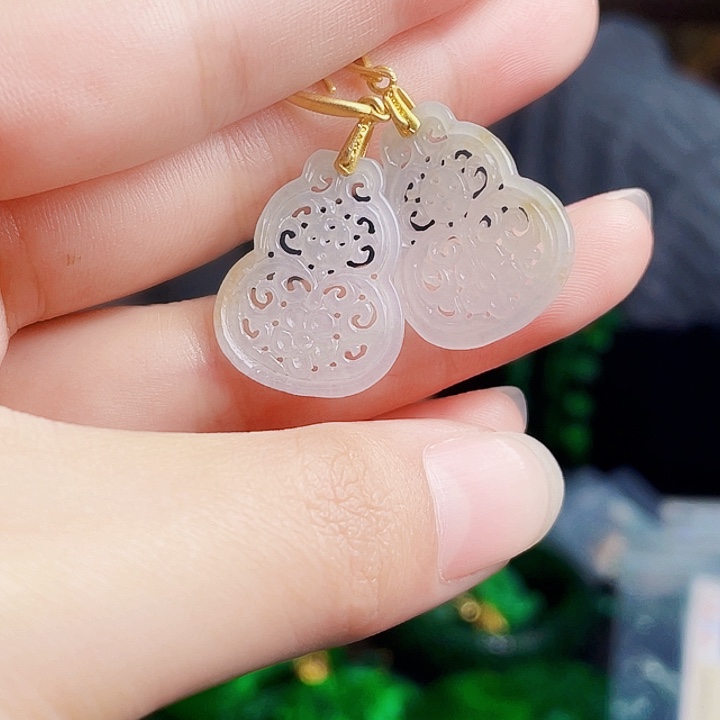 翡翠银S925镶嵌颈饰多样性