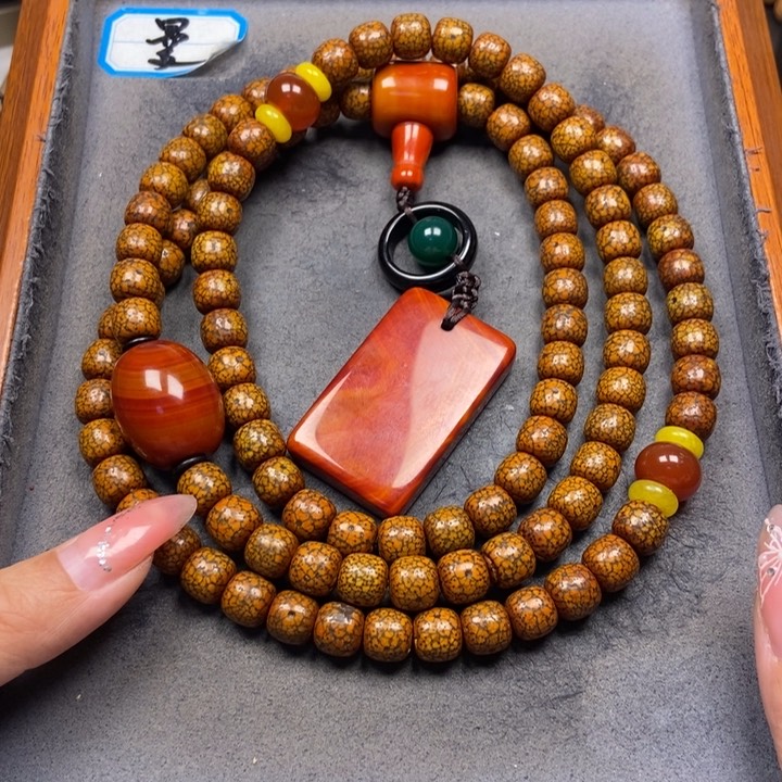 星月菩提吊坠菩提