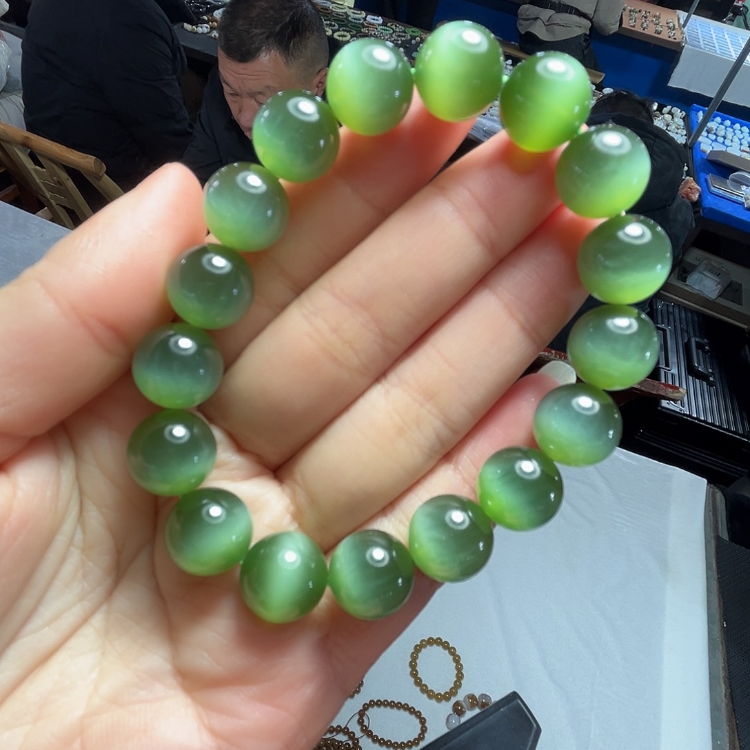 和田玉（碧玉）未镶嵌手链