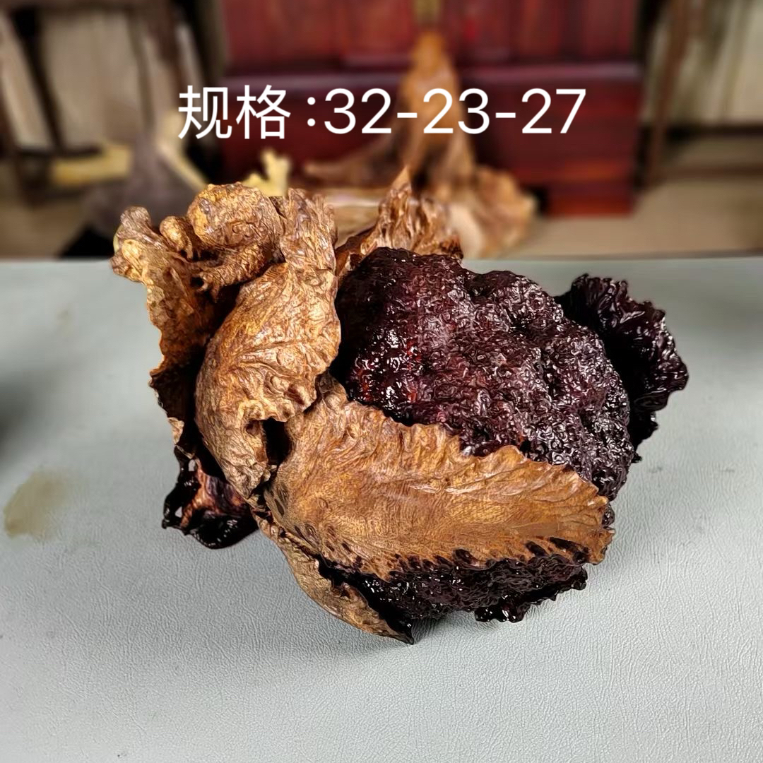 手工木雕工艺品摆件，小叶紫檀（花菜/发财）