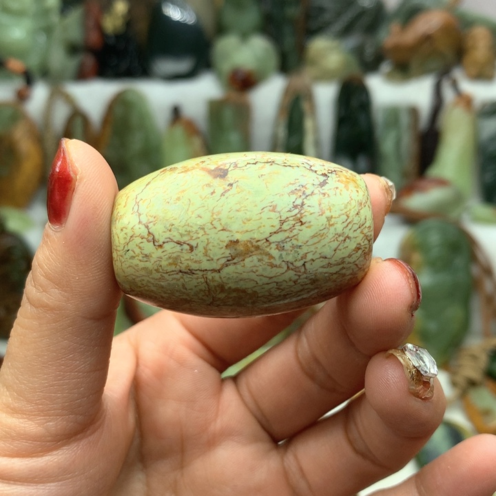 岫岩河磨玉（透闪石质玉）挂件未镶嵌