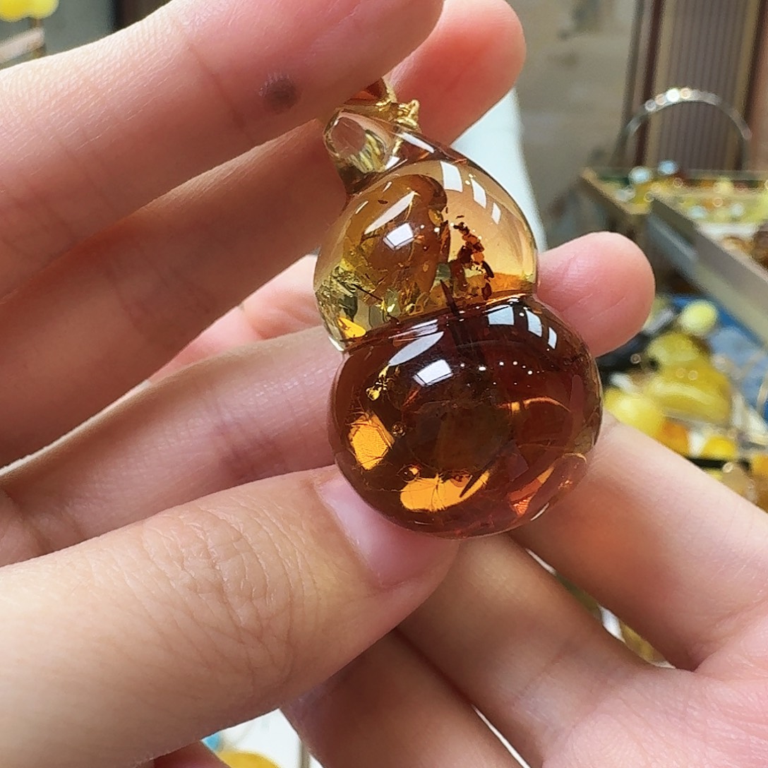 琥珀未镶嵌颈饰吊坠