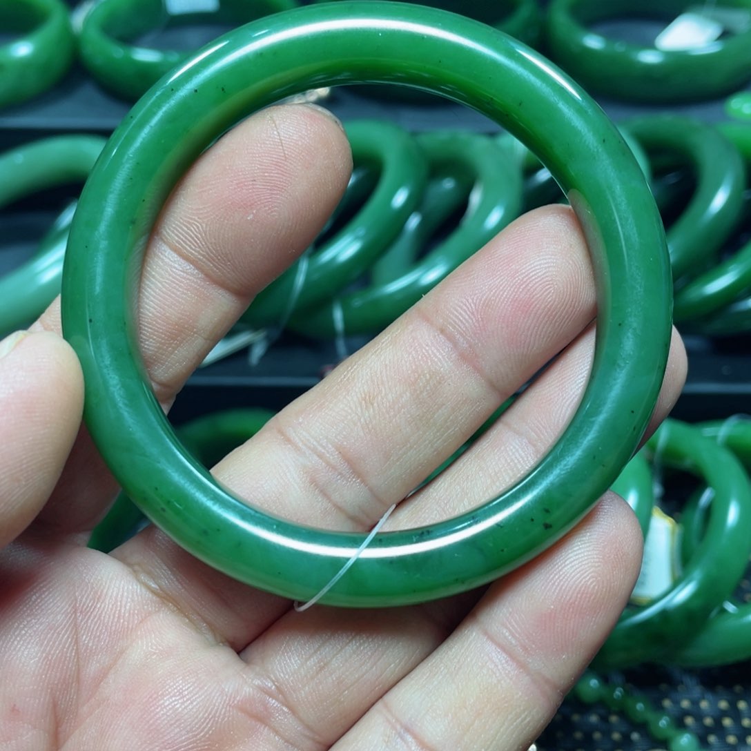 和田玉（碧玉）手镯未镶嵌