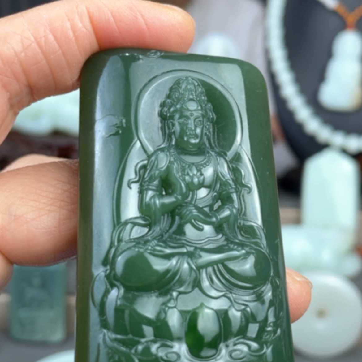 【闪购商品】颈饰未镶嵌和田玉