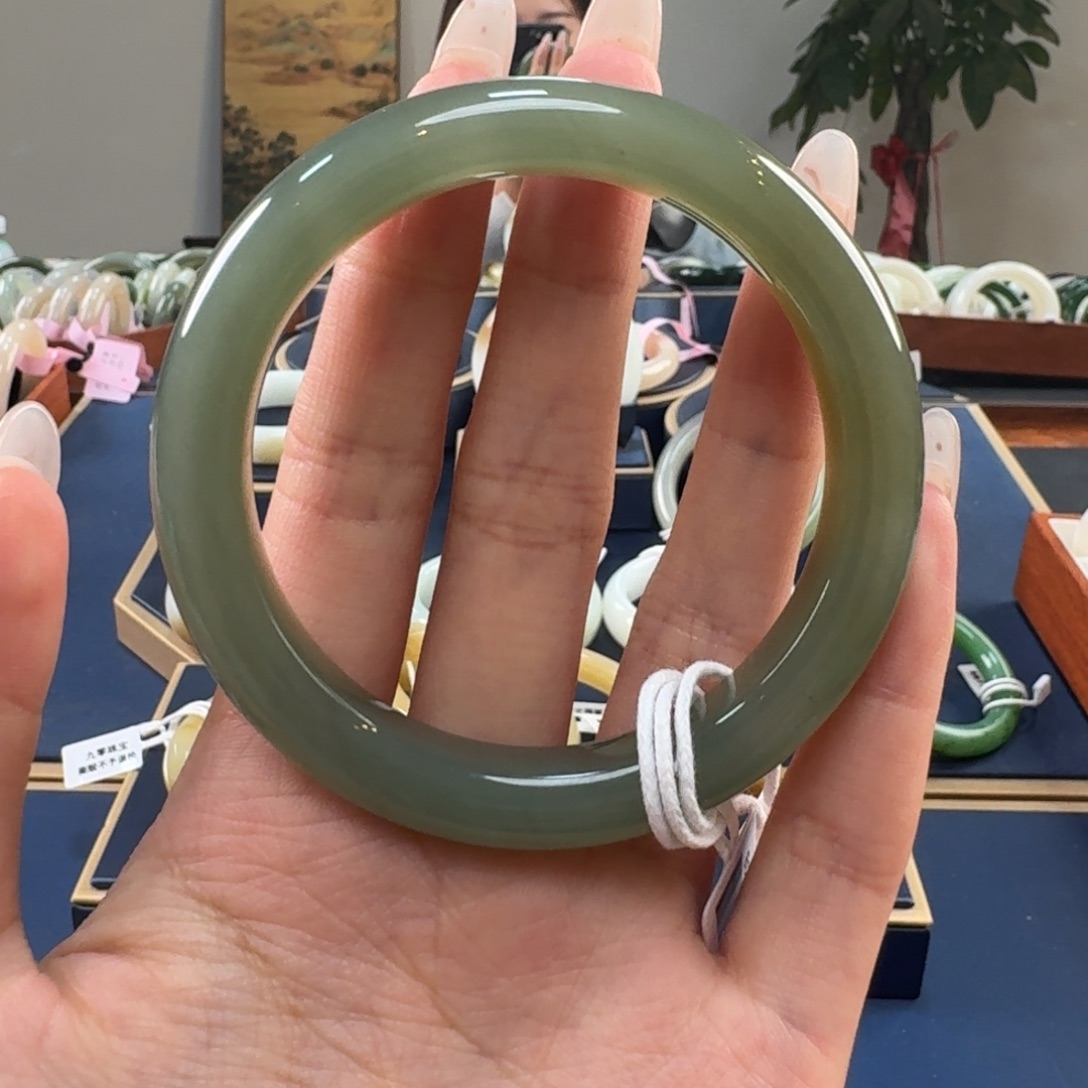 只***️和田玉未镶嵌手镯C0044-56 
