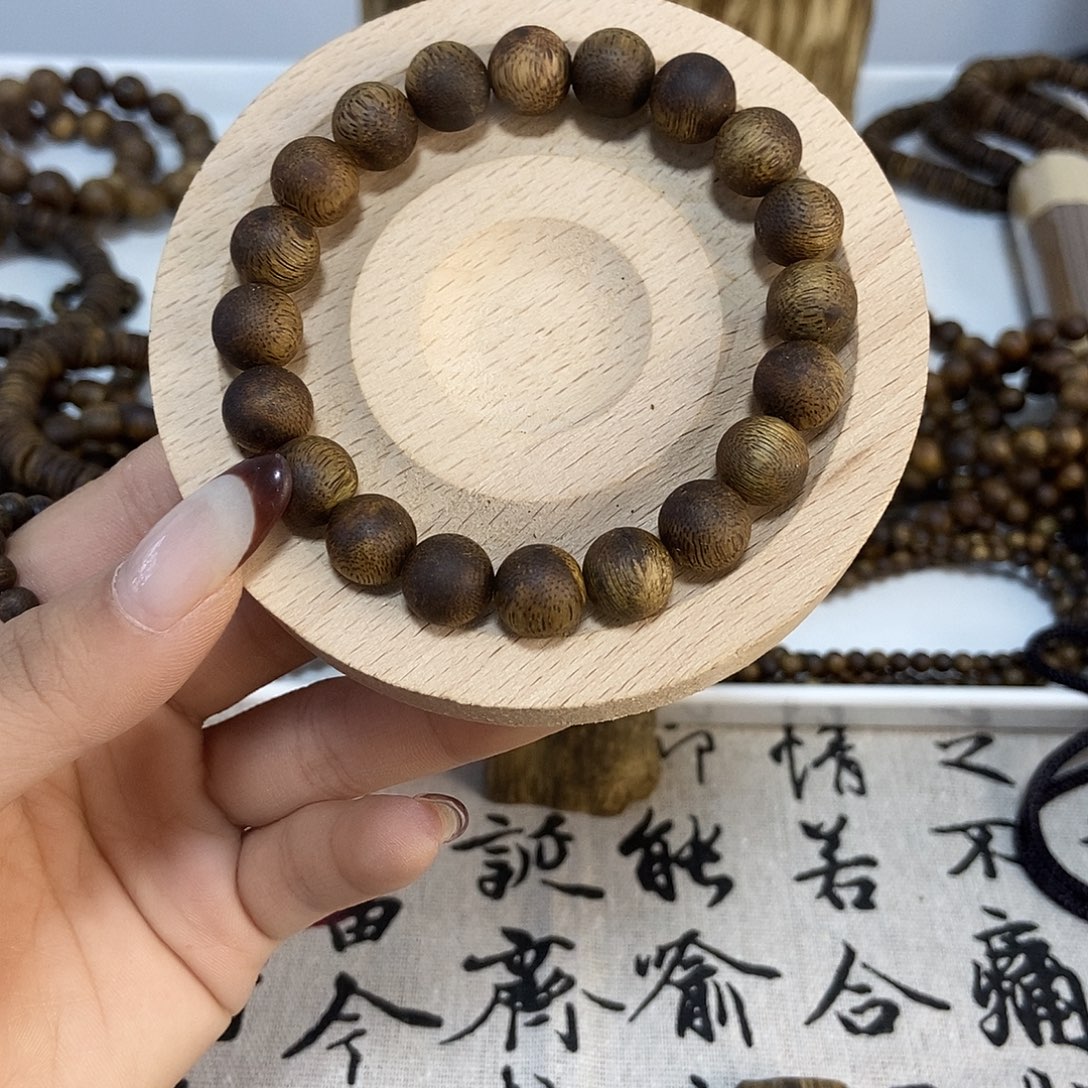 沉香手串15克重 沉香手串单圈