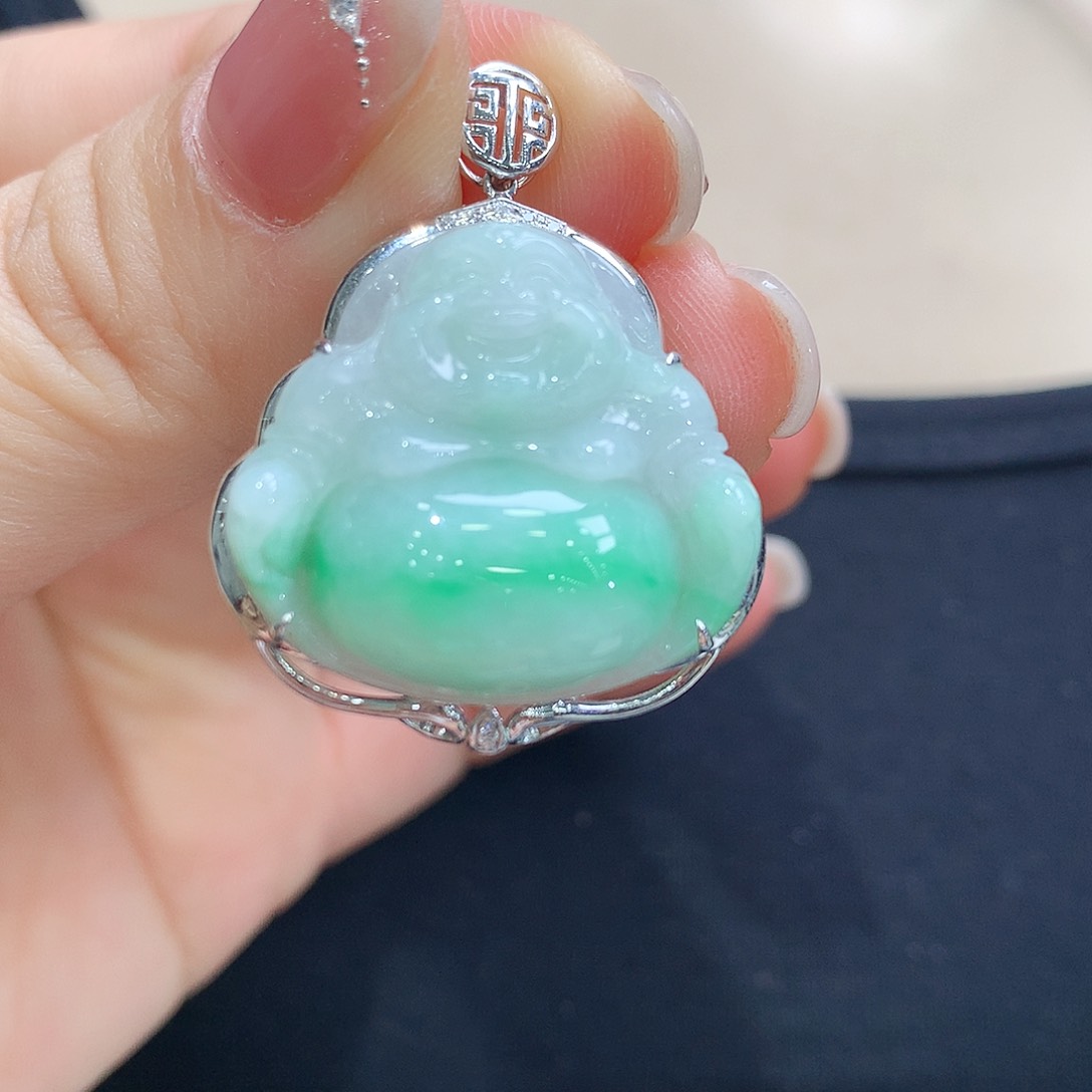 翡翠颈饰18K金镶嵌佛公