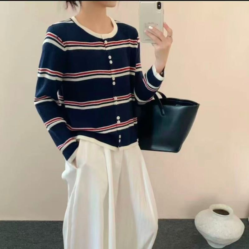 2025早秋新款宽松显瘦上衣时尚撞色条纹开衫韩系长袖圆领针织衫女
