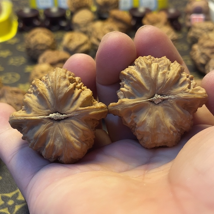 范***n文玩核桃吊坠狮子