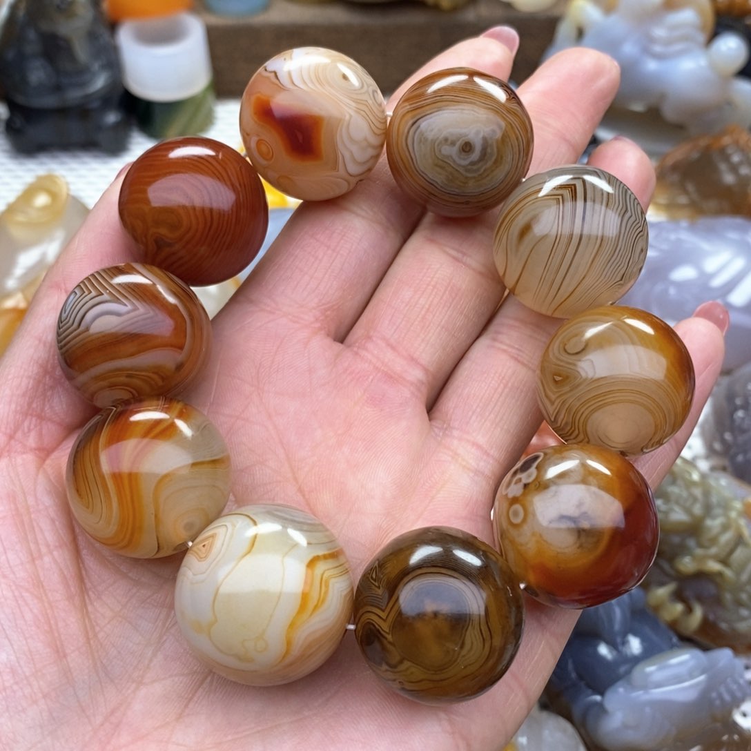 玛瑙/玉髓手串未镶嵌助**人