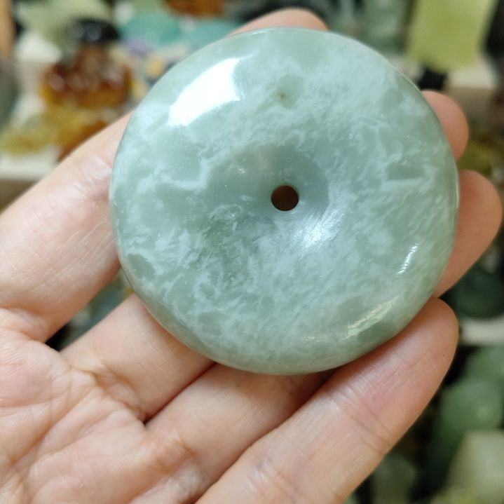 岫玉未镶嵌平安扣