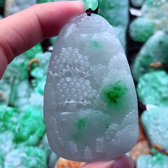 翡翠吊坠(不含链)未镶嵌