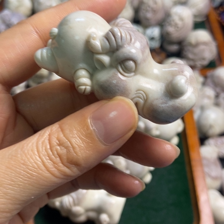 宋***༊配饰鹿角雕刻一个出