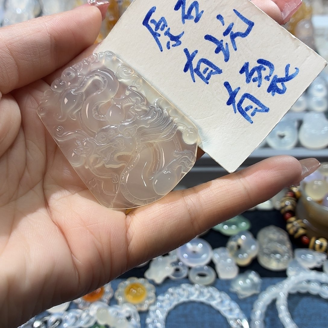 玛瑙/玉髓未镶嵌吊坠(不含链)