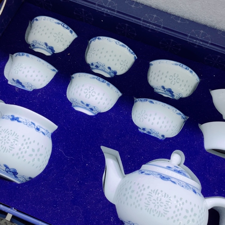  青花玲珑茶具套装