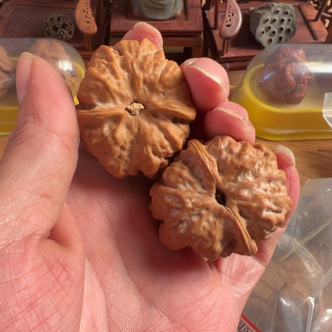 文玩核桃把件木**李文玩核桃精品蛤蟆头