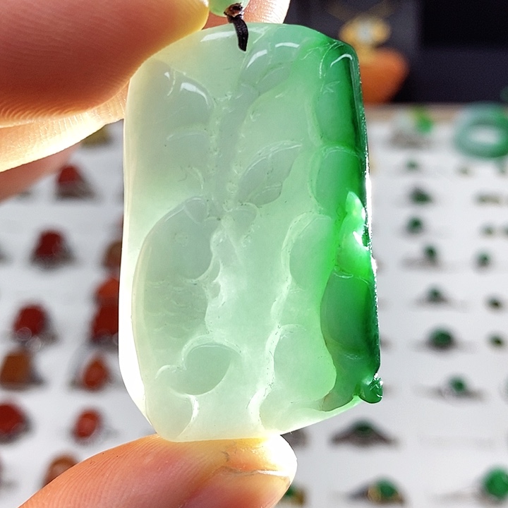 翡翠吊坠(不含链)未镶嵌吊坠