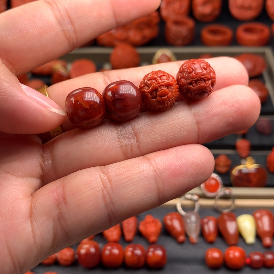 南红玛瑙套装未镶嵌C***7