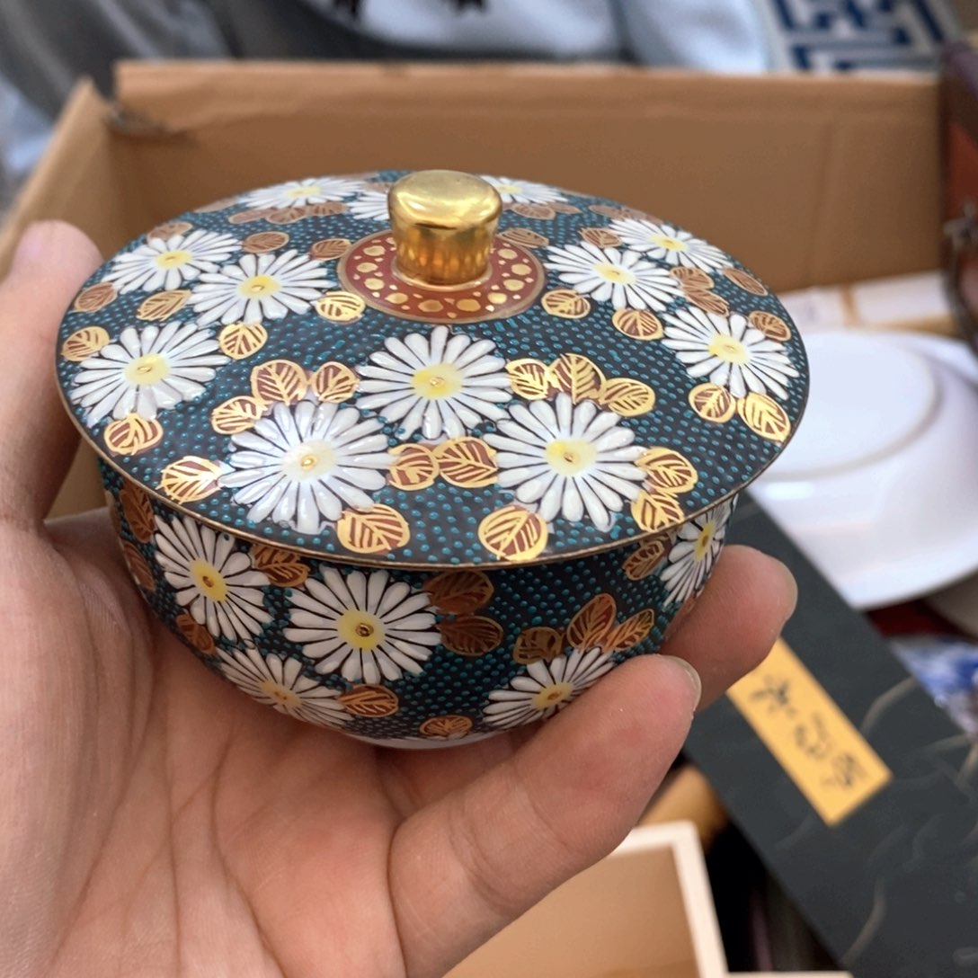 瓷片哈哈哈哈哈哈哈哈哈哈哈