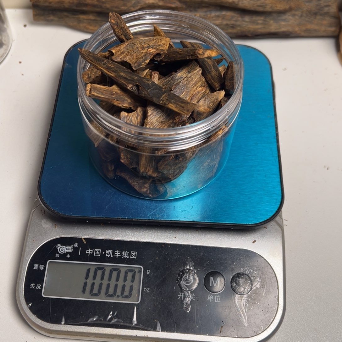 沉香沉香碎屑星*海南天然陆河淳化树心捞块料100g