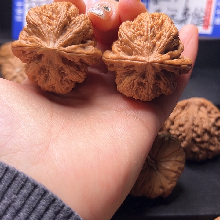 文玩核桃吊坠45粗筋