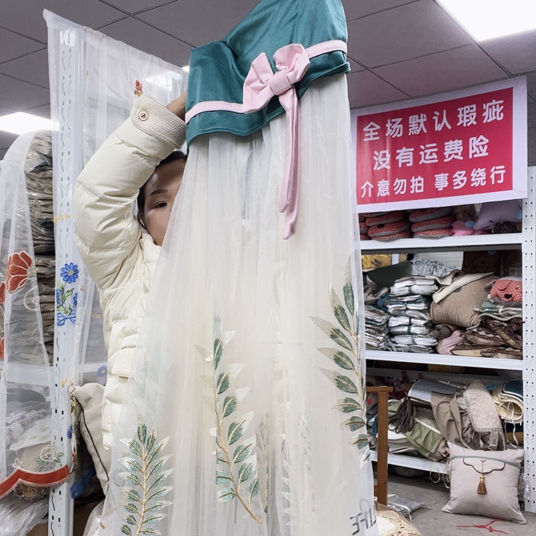 亚麻啦咯啦咯啦咯啦咯啦