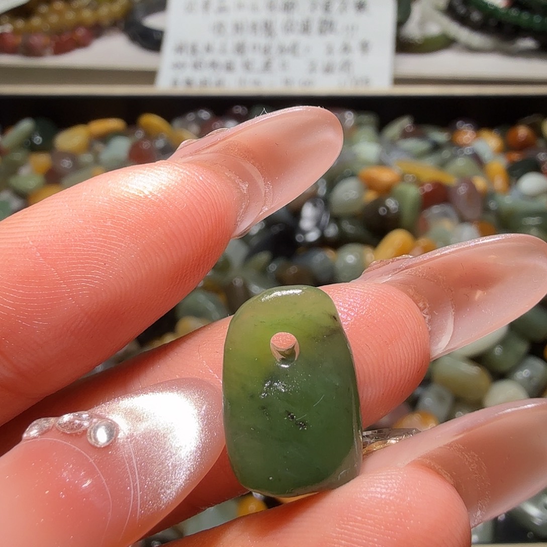 和田玉未镶嵌珠宝奇石