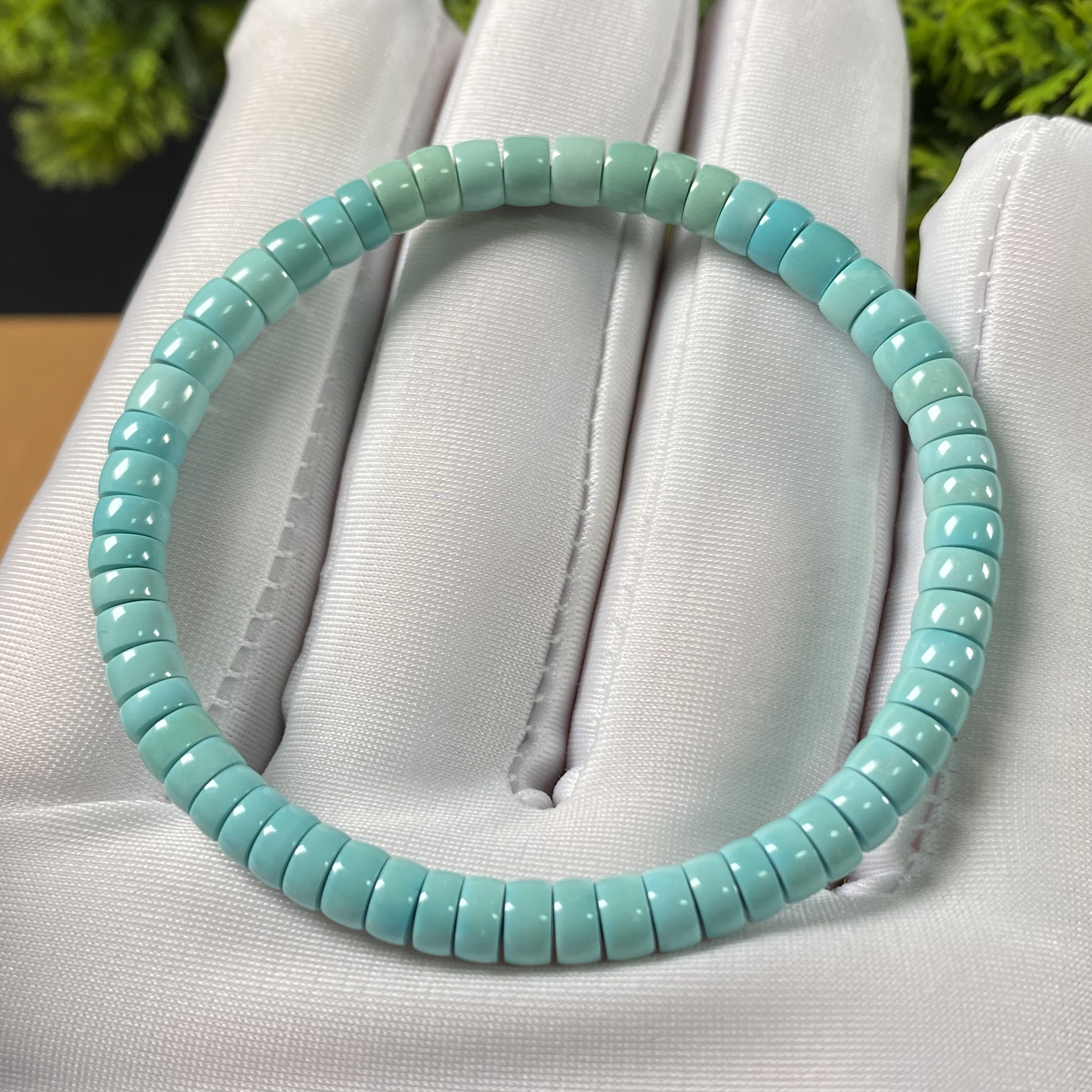 原矿绿松石直切手串 直径5mm，重7.31g，总圈围15cm