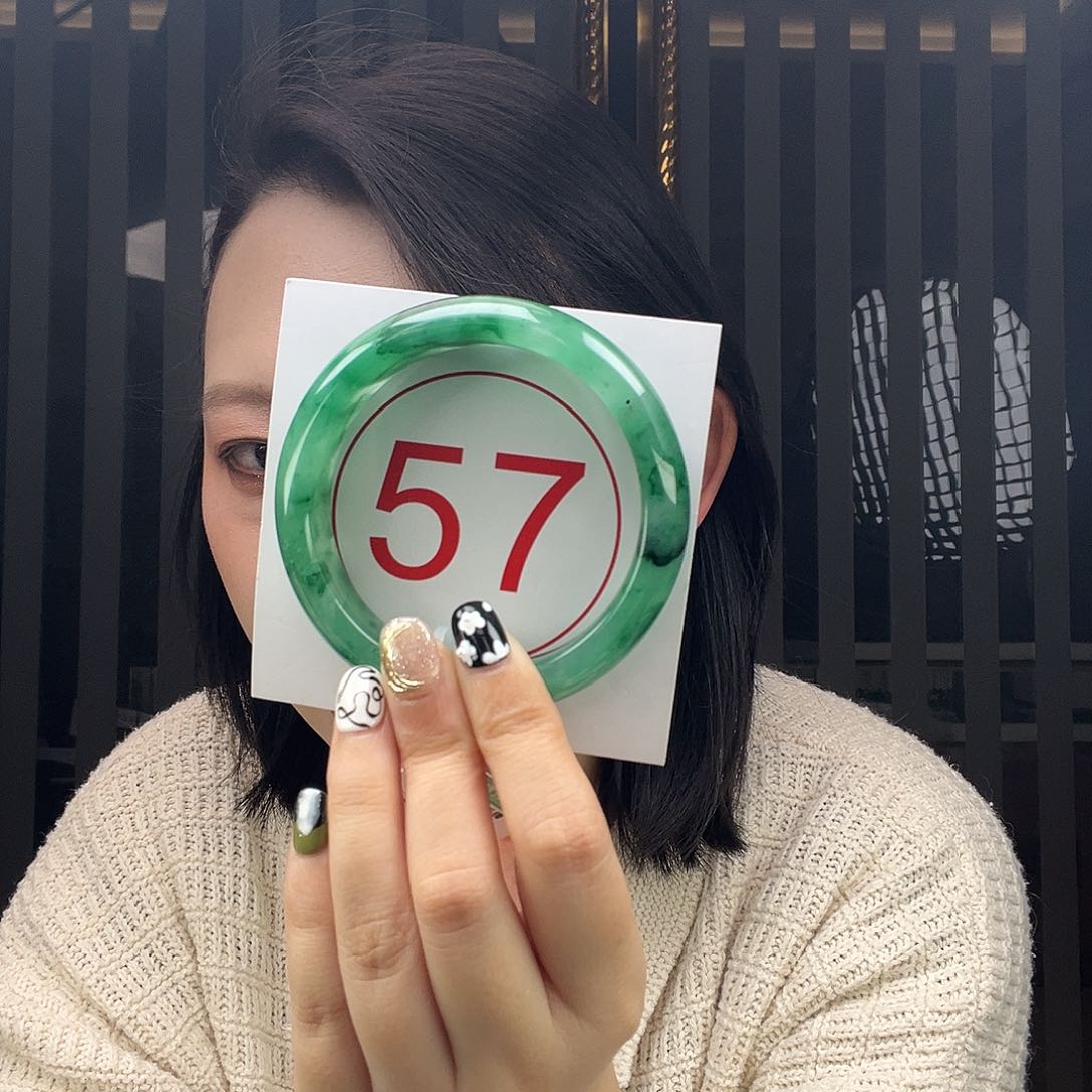 未镶嵌手镯石英质玉