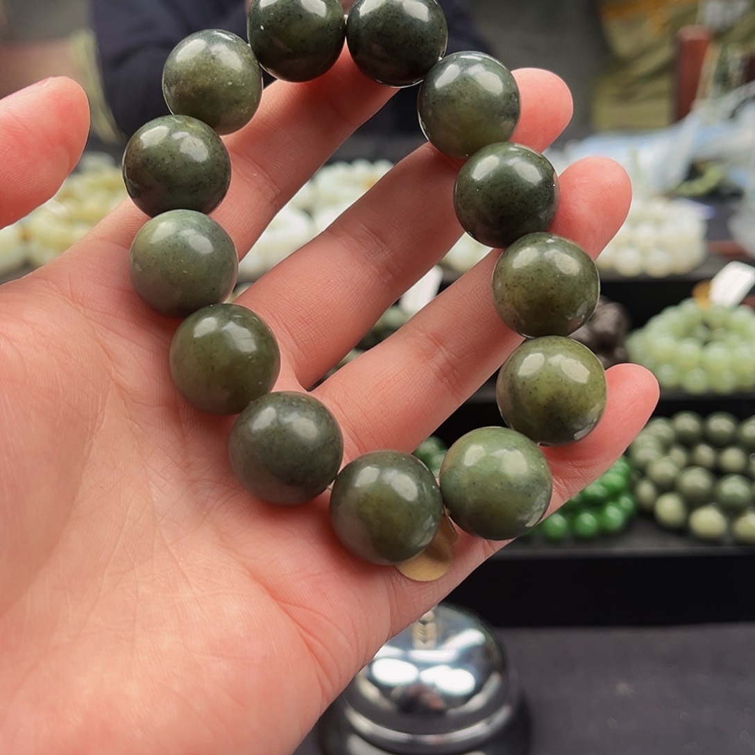 和田玉手串未镶嵌