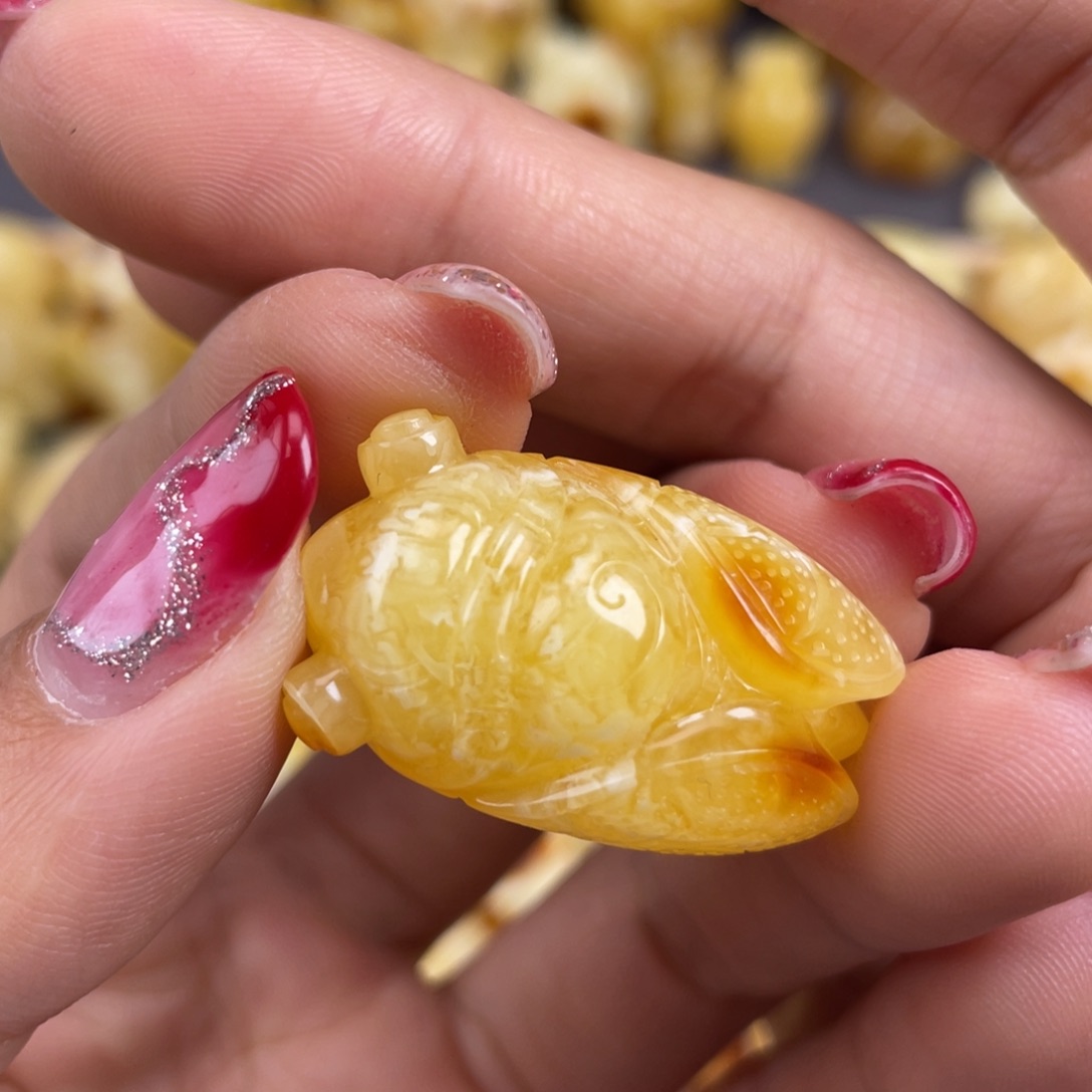 琥珀裸石未镶嵌蜜蜡